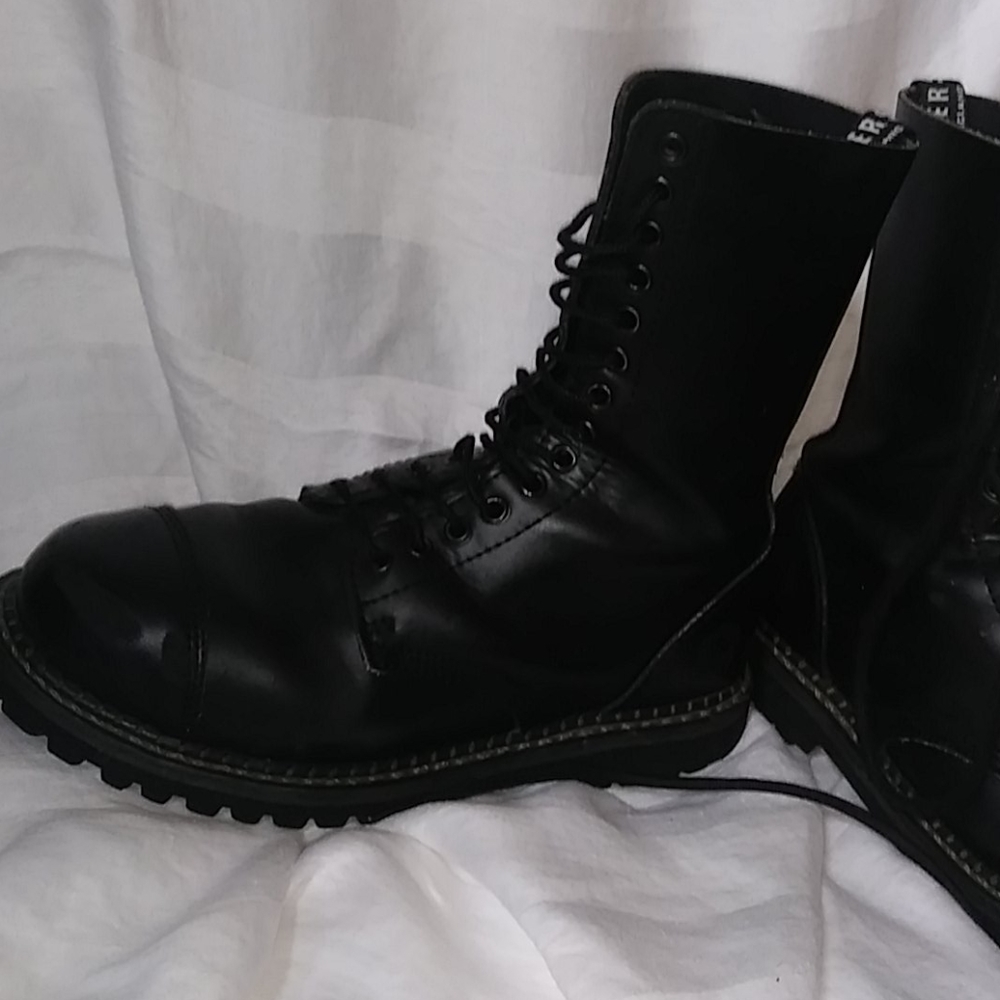 Grinders boots